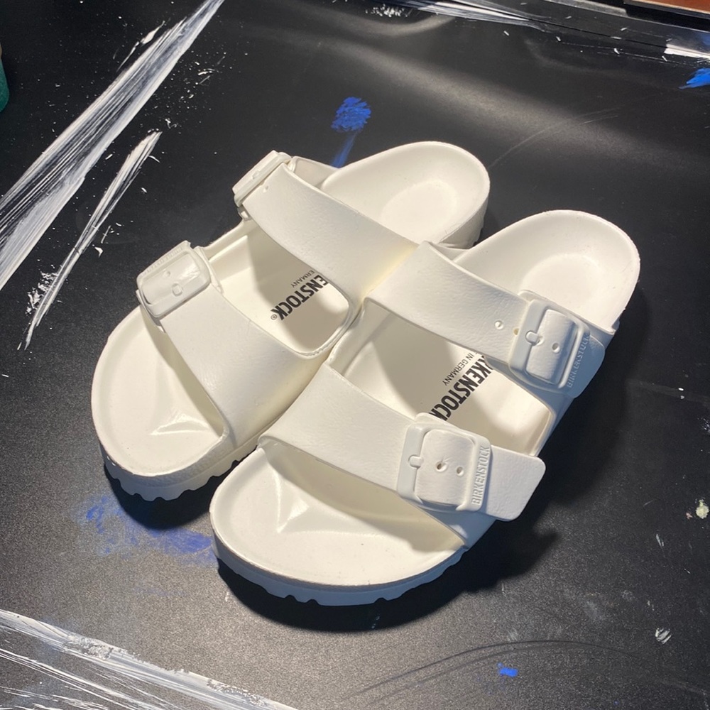 White Birkenstock Arizona Essentials
